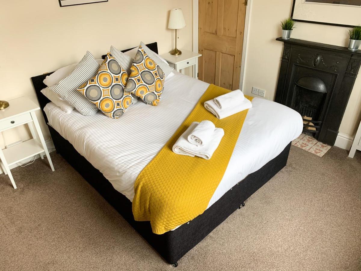 Riverside Lodge - Quaint Victorian Home By The River York Exteriér fotografie