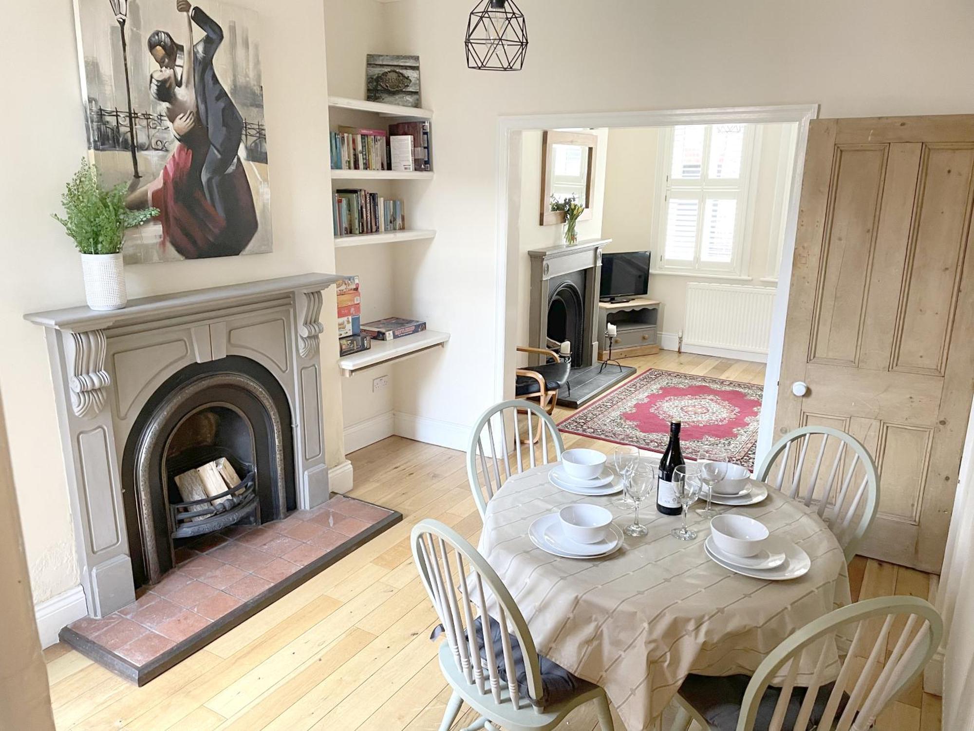 Riverside Lodge - Quaint Victorian Home By The River York Exteriér fotografie