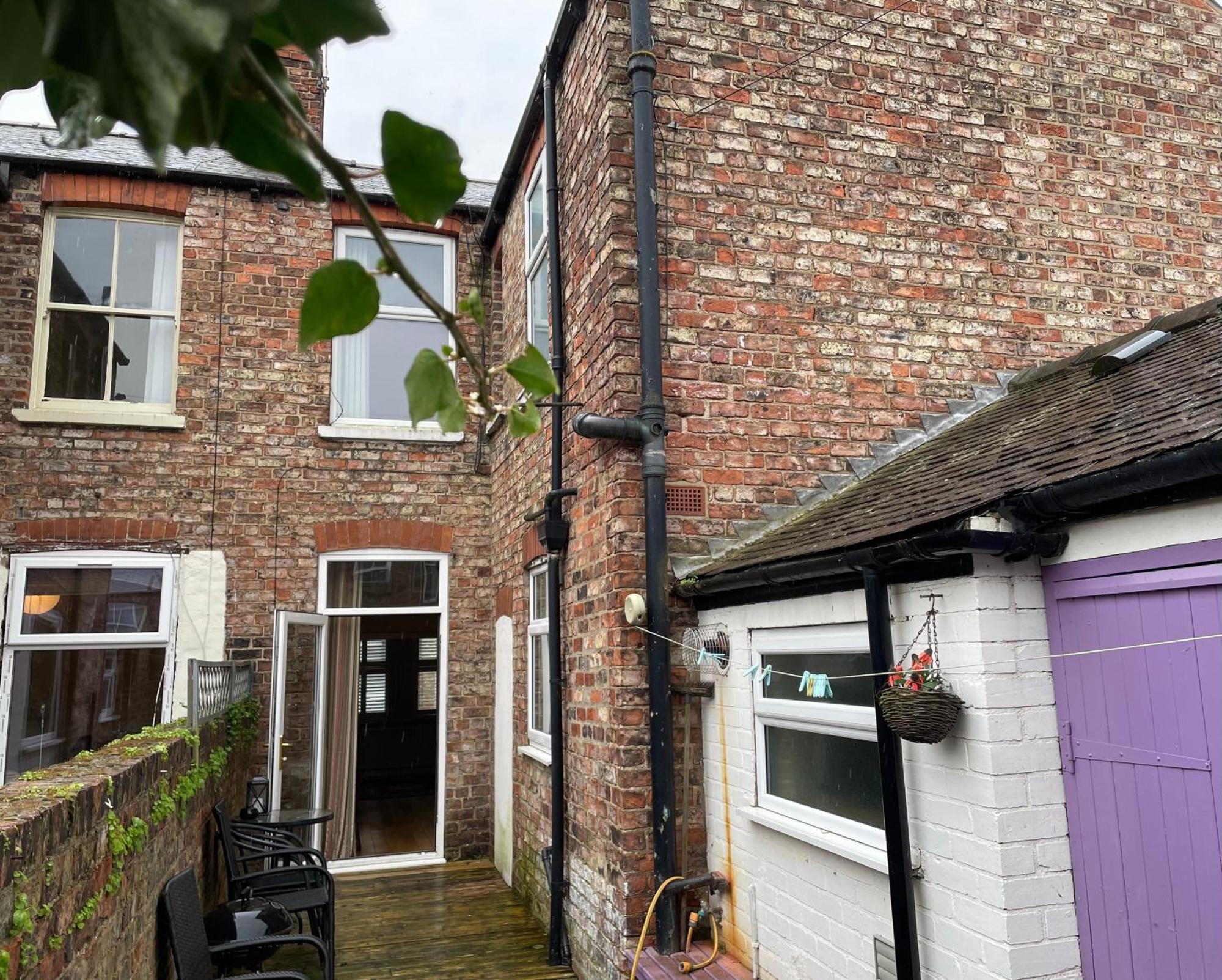 Riverside Lodge - Quaint Victorian Home By The River York Exteriér fotografie