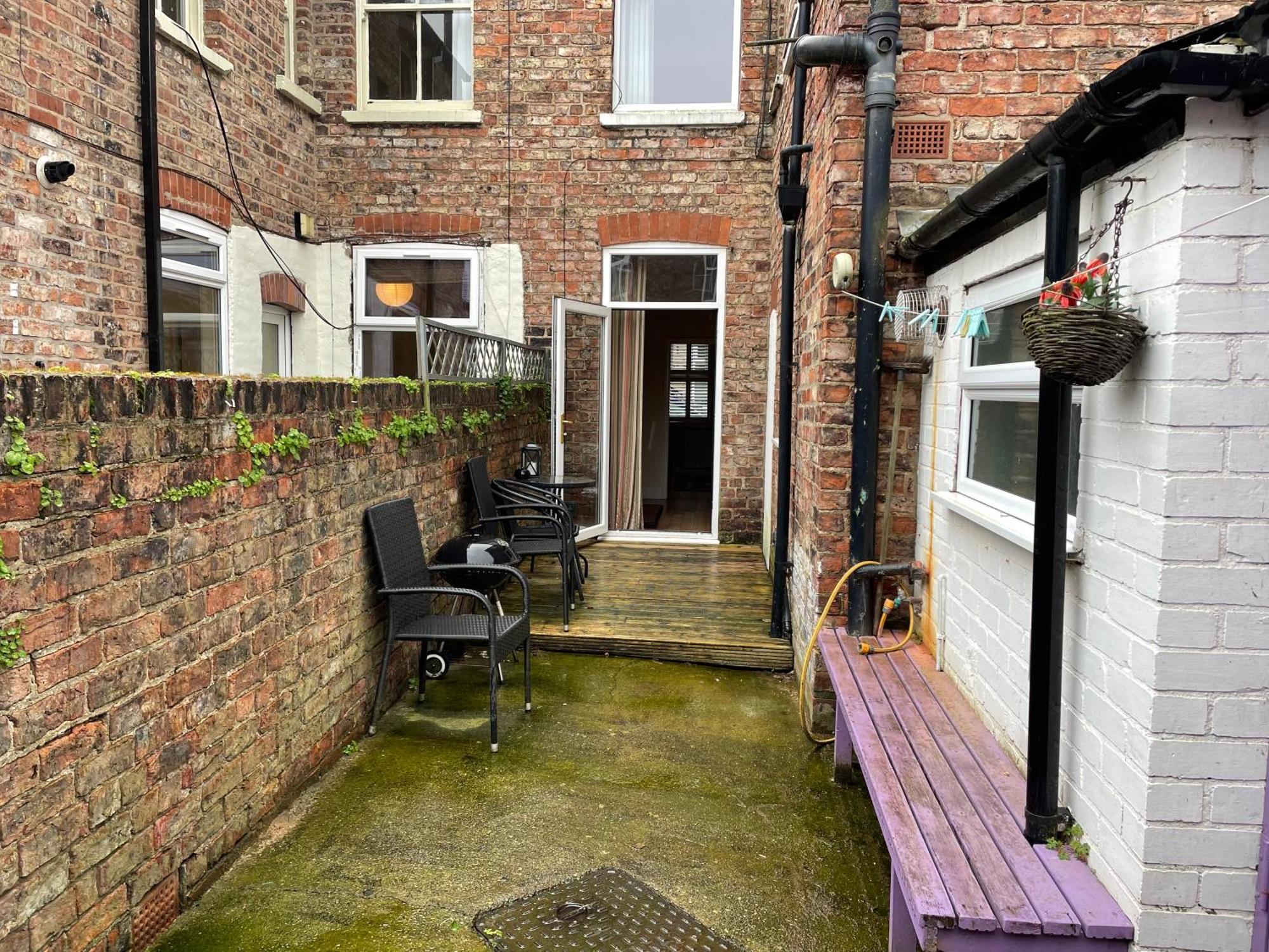 Riverside Lodge - Quaint Victorian Home By The River York Exteriér fotografie